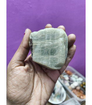 Aquamarine raw stone 02